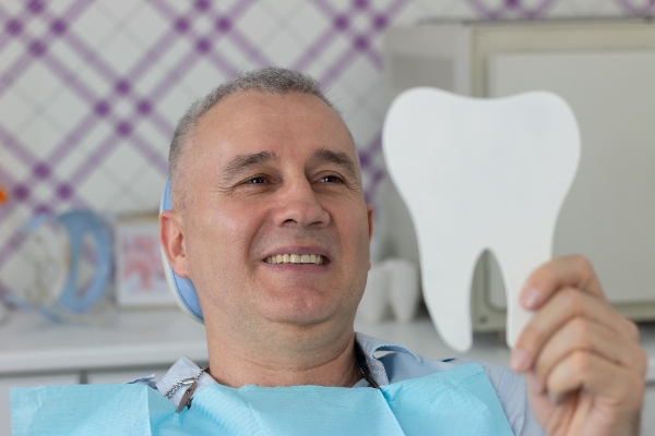 General Dentistry: How A Dentist Can Use Veneers To Improve Your Smile
