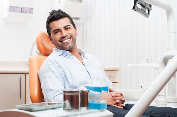 Reasons To Visit A Prosthodontist For Dental Restoration Using Artificial Devices