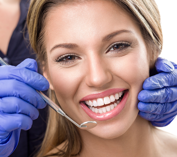 Miami Beach Teeth Whitening at Dentist